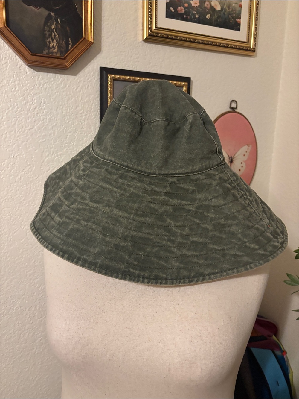 Free People Oversized Washed Bucket Hat - Casual Beach Style-Neutral-NWT - Picture 5 of 9
